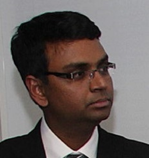 leader image